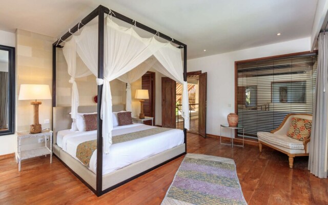 Luxury 5 Bedroom Villa With Private Pool, Bali Villa 2055