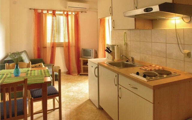 Nice Home in Malinska With Wifi and 1 Bedrooms