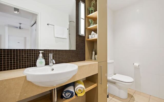 Luxury Marina View Apartment