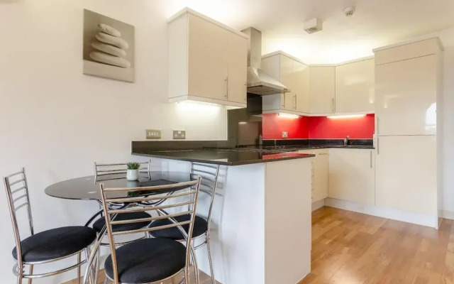 Comfortable 1 Bedroom North London Flat