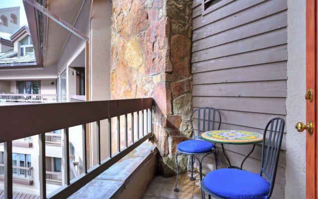 Luxurious 1br+loft - Ski-in/ski-out Access To Beaver Creek 1 Bedroom Condo by RedAwning