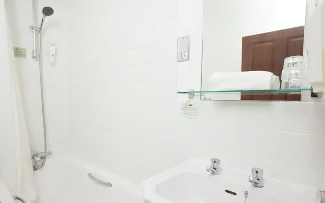 Hunters Hall Tetbury by Greene King Inns