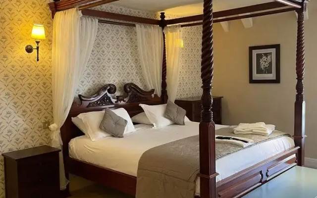 The George Inn