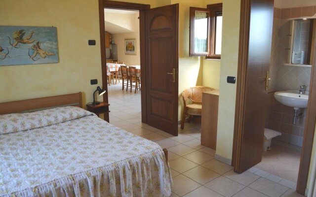 B&B La Casa Fra Gli Olivi