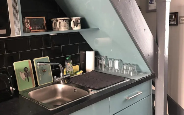 Brighton Water Cabin With Free Parking