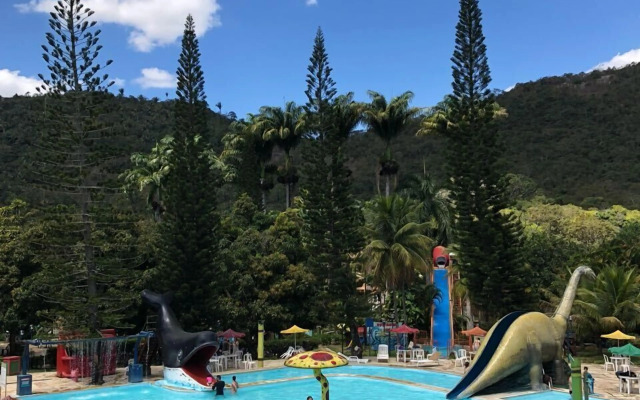 Ytacaranha Hotel de Serra