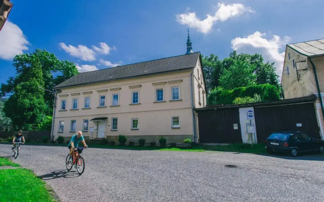 Lusatia House