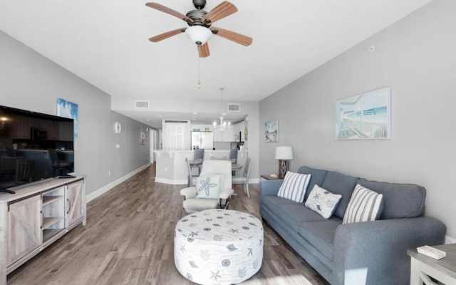 Majestic Beach Towers 2-803