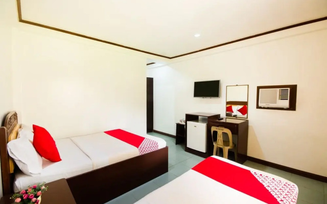 OYO 409 Bans Beach Resort