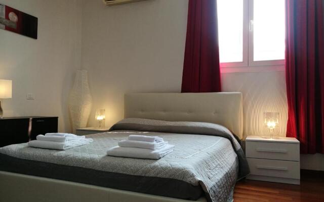 Residenza Piazza Dei Martiri 8