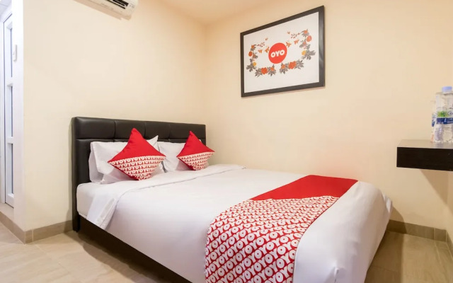 OYO 786 Sutomo Guest House