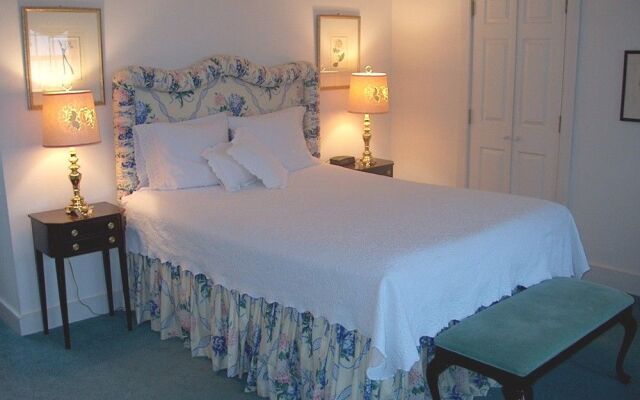 The Charleston House Bed & Breakfast