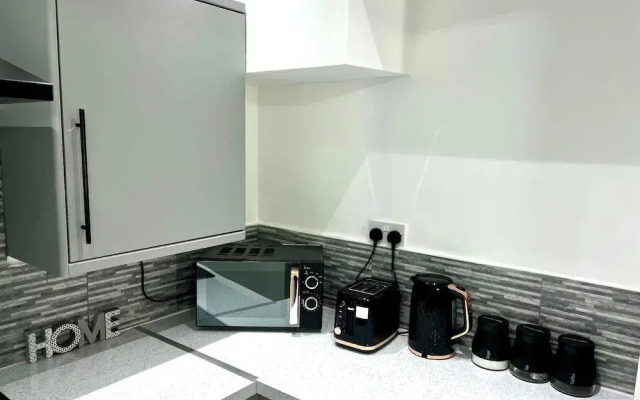 Stylish Spacious 1Bd Apt-kingbed-10min Heaton Park