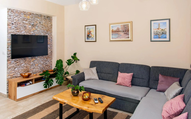 Calypso - newly equiped, with separate entrance and parking