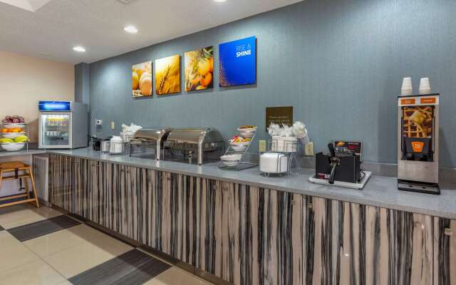 Comfort Suites Pineville - Ballantyne Area