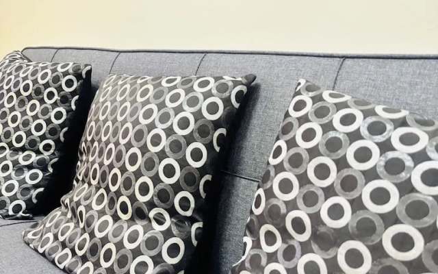 Charming Iloilo City Condo for Rent - Entire House