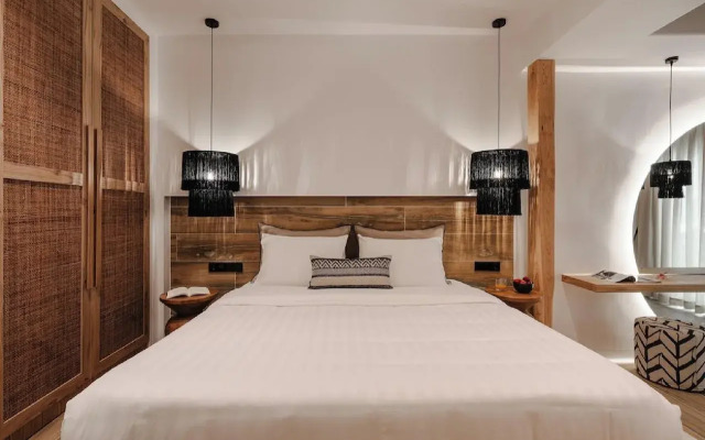 Almiriki Naxos Beachside Living