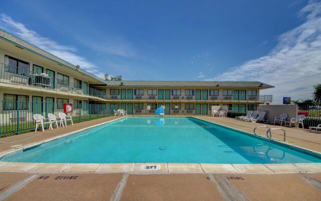 Regency Inn