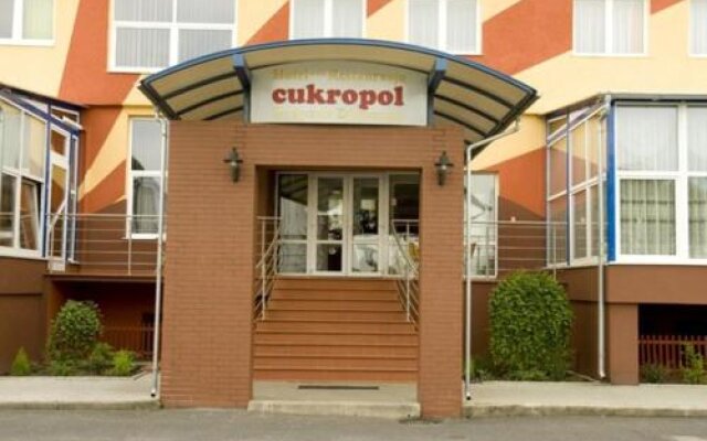 Hotel Cukropol