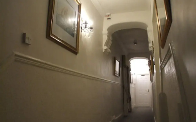 Tides Reach Guest House