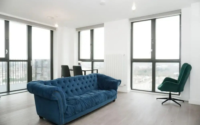 2br-360 Views-balcony-parking-wifi-smarttv