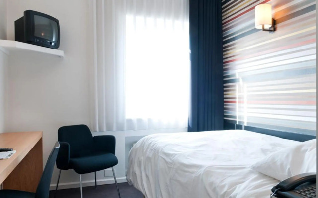 Queen Anne Hotel