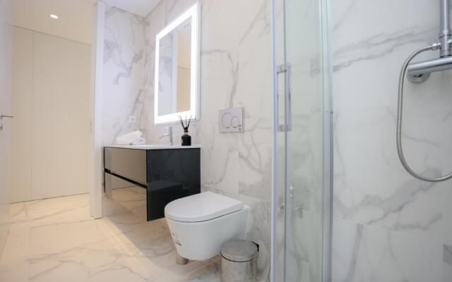 Sea Side Luxury Apartment