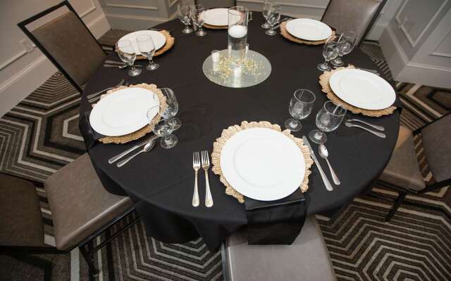 The Partridge Inn Augusta, Curio Collection by Hilton