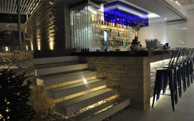Melina Bay Boutique Hotel