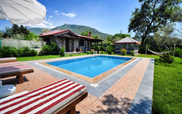 KAY6600 Villa Hayme 2 Bedrooms