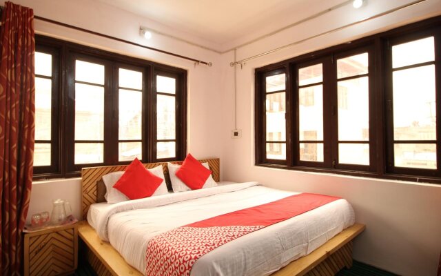 Shawl Gh By OYO Rooms