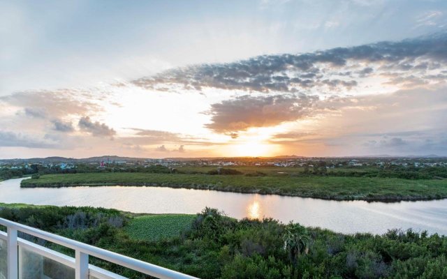 Embassy Suites by Hilton Aruba Resort