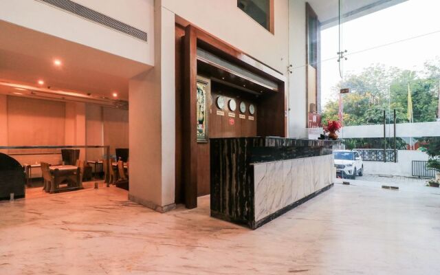 Capital O 26201 Hotel Jagrati Lords Inn