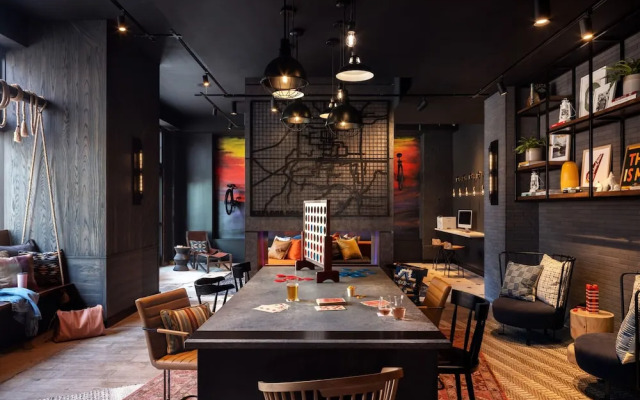 Moxy Springfield Downtown