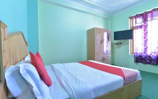 OYO 24873 Hotel Rama Palace