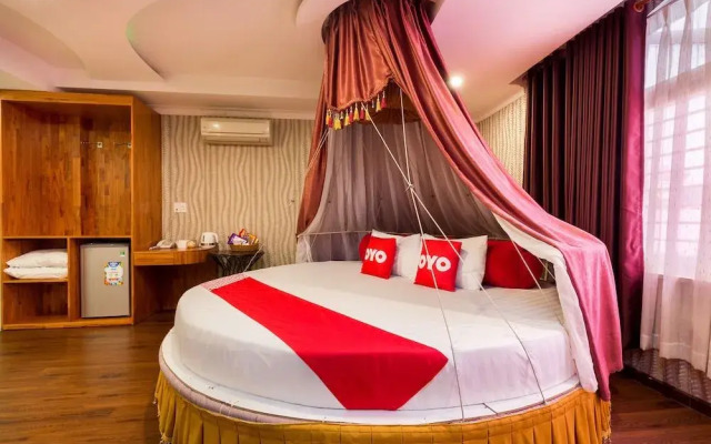 OYO 1108 Iboss Hotel