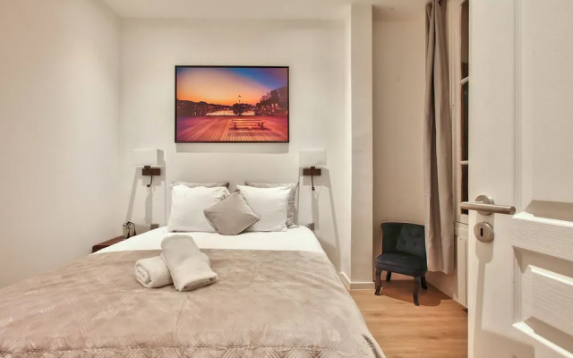 64 - Luxury Flat Champs-Élysées 1D