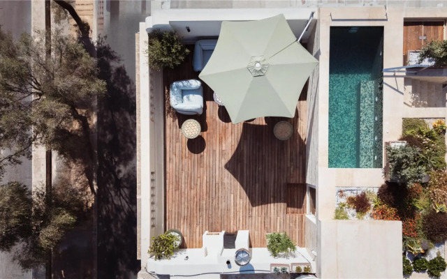 Iniala Harbour House