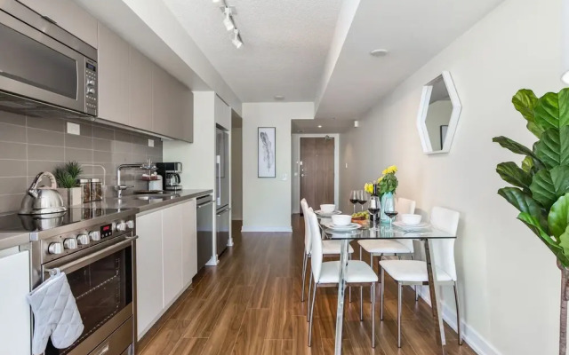 Premier High-Rise Downtown Suites