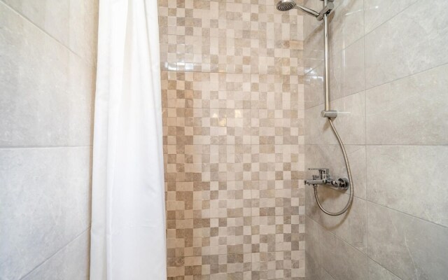 Stunning Home in Trsteno With Wifi and 2 Bedrooms