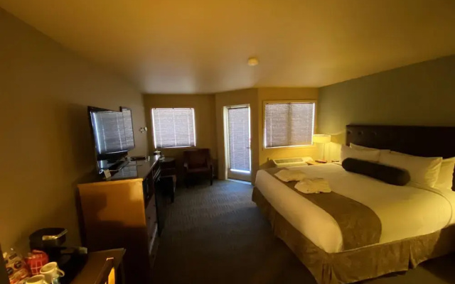 Meadow Lake Resort & Condos