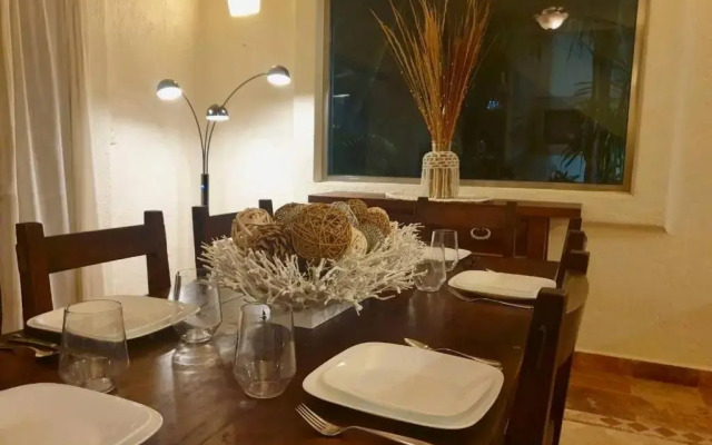 Casa Alexandra 4BR -10min 5ta y Playas! SLEEPS 11