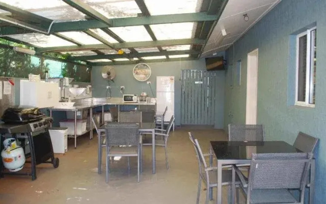 Rainforest Motel