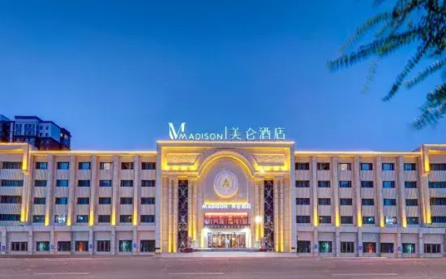 hotelImage