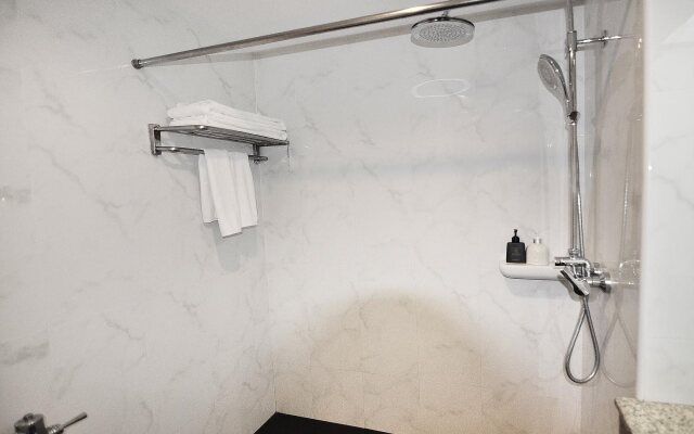 Silom City Hotel