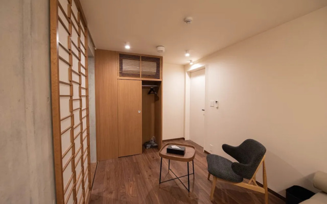 Spatium Ginza Pony
