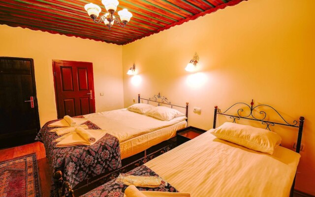 Alaca Cave Suites