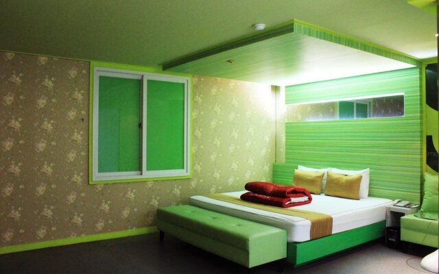 Yangsan Show Hotel