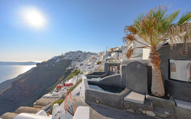 Sophia Luxury Suites