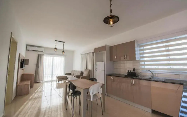 Deniz Airport Suites